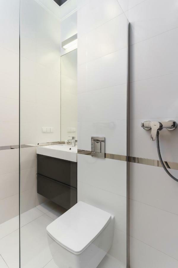 Apartment Krakow Arianska By Renters Prestige Luaran gambar
