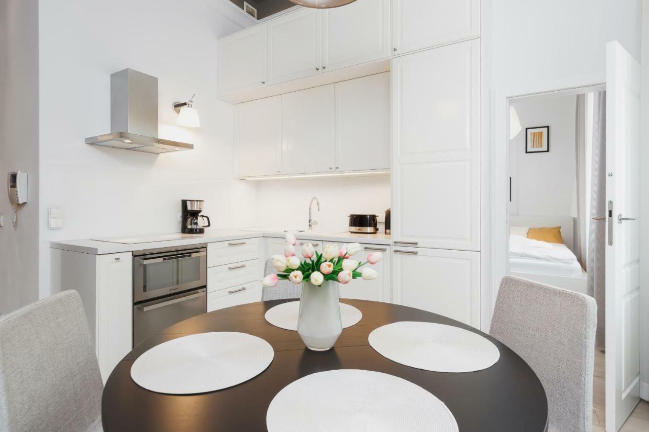 Apartment Krakow Arianska By Renters Prestige Luaran gambar