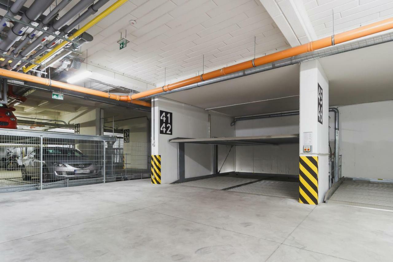 Apartment Krakow Arianska By Renters Prestige Luaran gambar
