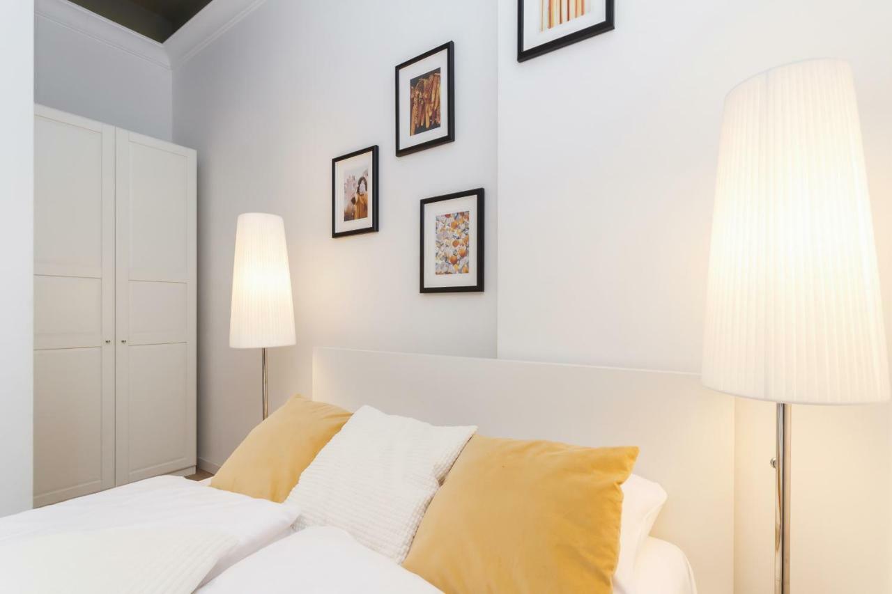 Apartment Krakow Arianska By Renters Prestige Luaran gambar